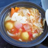 西のまるごと鍋☆野菜たっぷりトマト丸ごと鍋